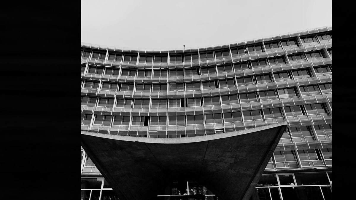 Il palazzo della sede UNESCO a Parigi, in bianco e nero